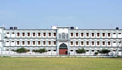 Kaifi-Azmi-Girls-Hostel-1